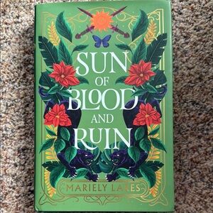 Fairyloot exclusive Sun of Blood and Ruin Book